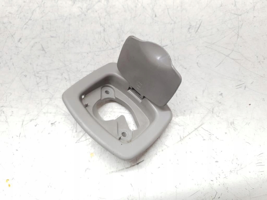 фото №3, Заглушка кронштейн зачіп шторка bmw 3 e91