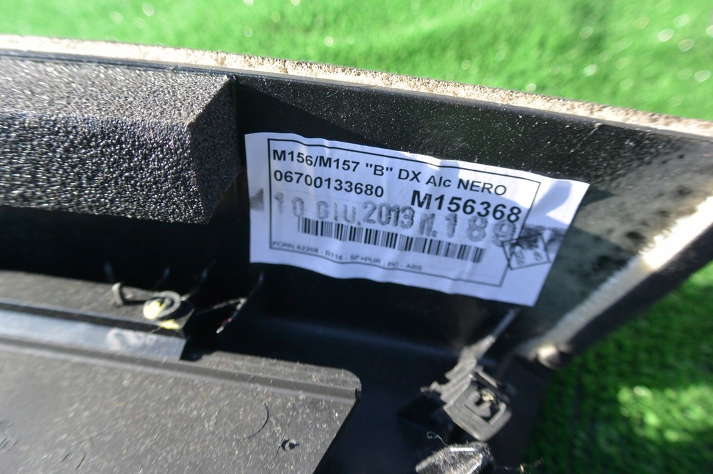 фото №8, Захист стійка алькантара maserati quattroporte vi