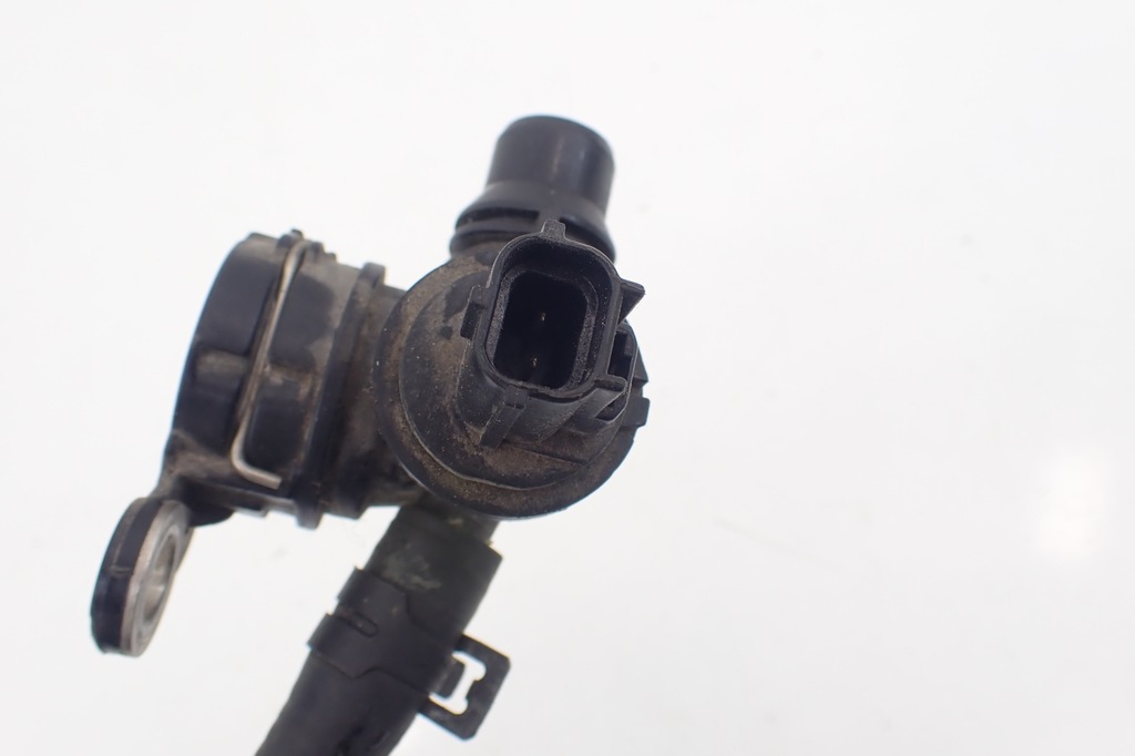 фото №5, Термостат датчик 2.0 giulia alfa romeo патрубок wody