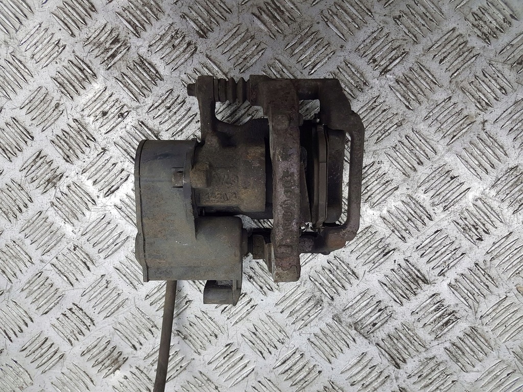 фото №8, Citroen c4 grand picasso 2014 правая сторона задний суппорт тормозной