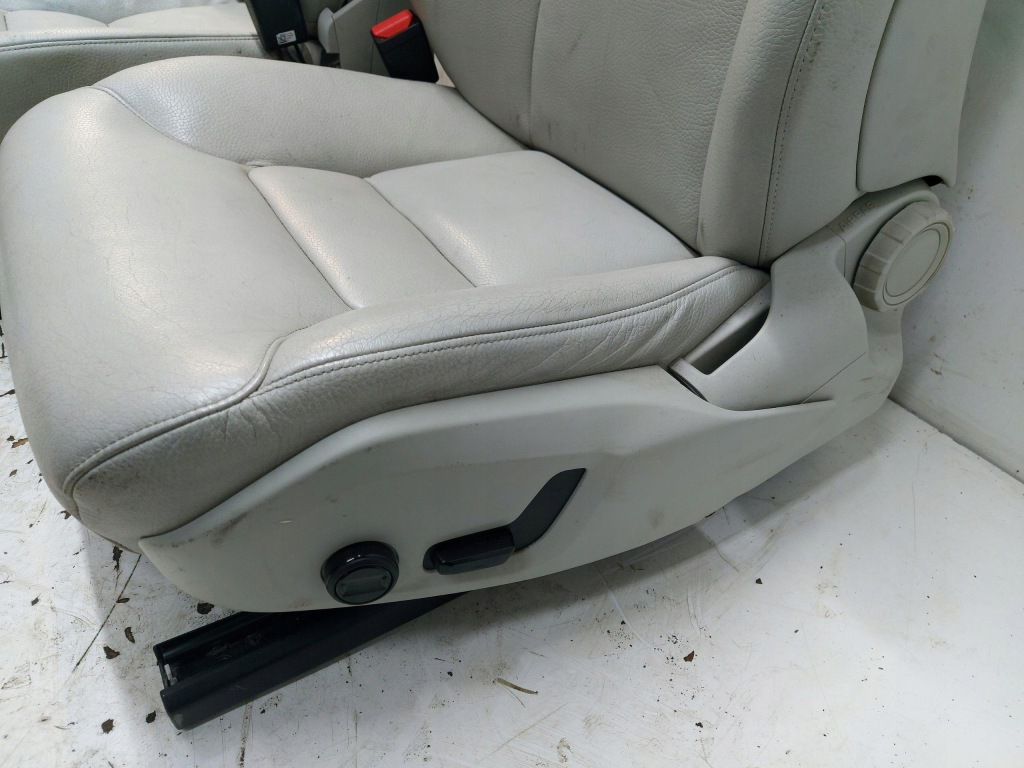 фото №8, Volvo xc90 ii t8 сиденья заднее сиденье кожаный светлый бежевые 7 пассажирский