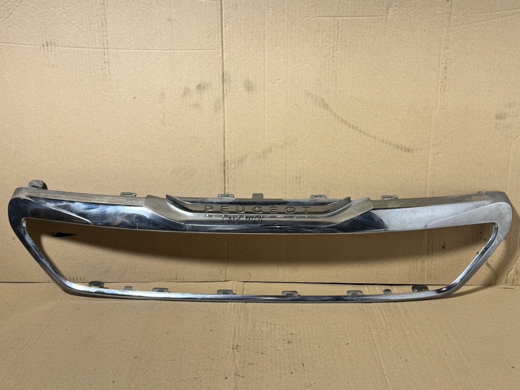 фото №1, Решётка радиатора решётка радиатора хром peugeot 308 ii t9 aa35899408