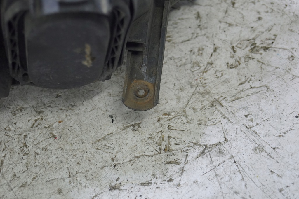 фото №8, Лампа левый перед land rover vogue l322 ксенон