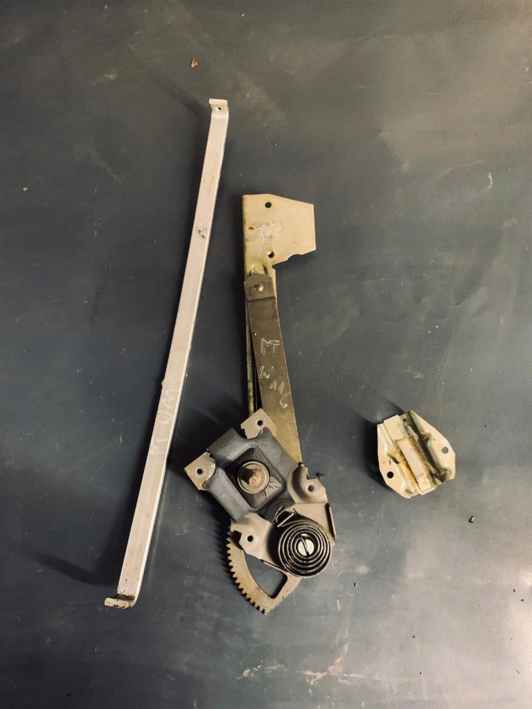 Купить Mercedes w116 se механизм подъемник стекло правый задний