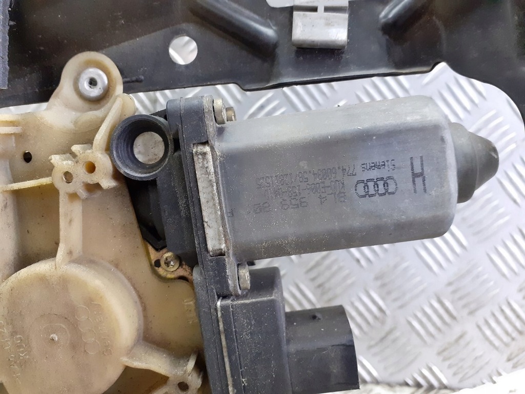 фото №6, Рамка дверь механизм левый задняя audi a3 8l