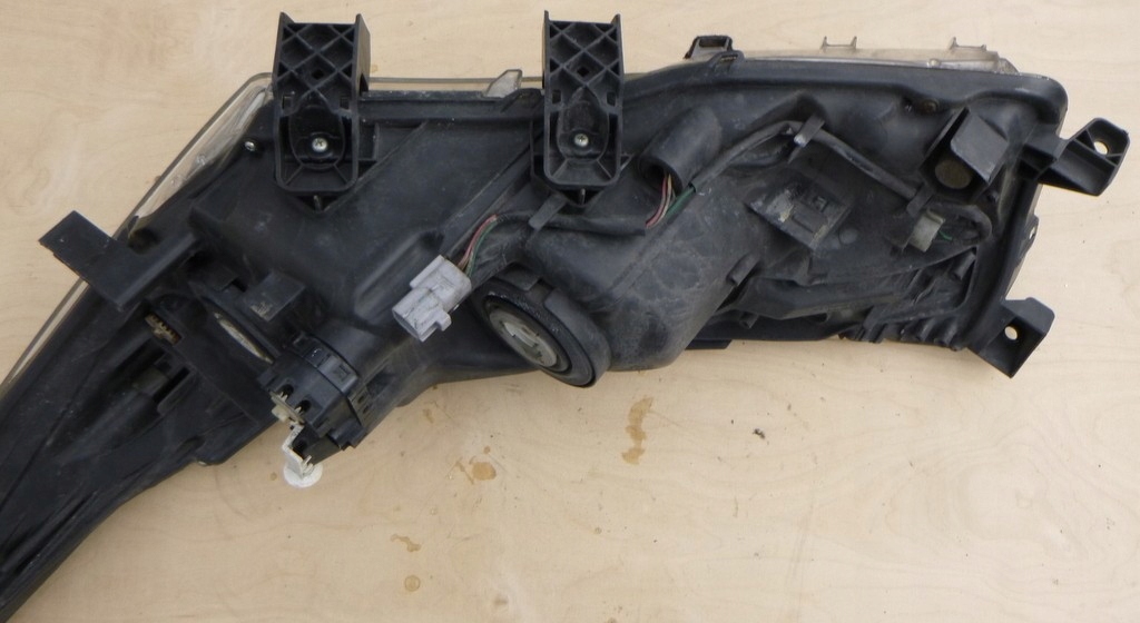 фото №7, Toyota corolla фара правый 8111002e7000