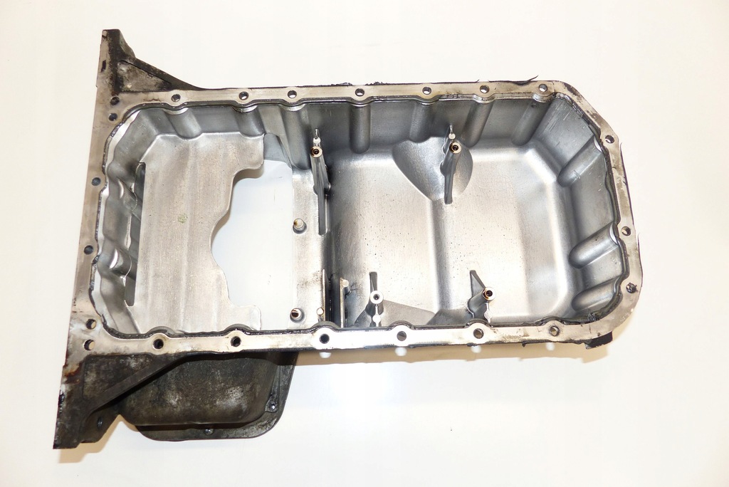 фото №6, Nissan nt400 cabstar maxity 3.0 dxi dci zd30 euro6 поддон масляная основание