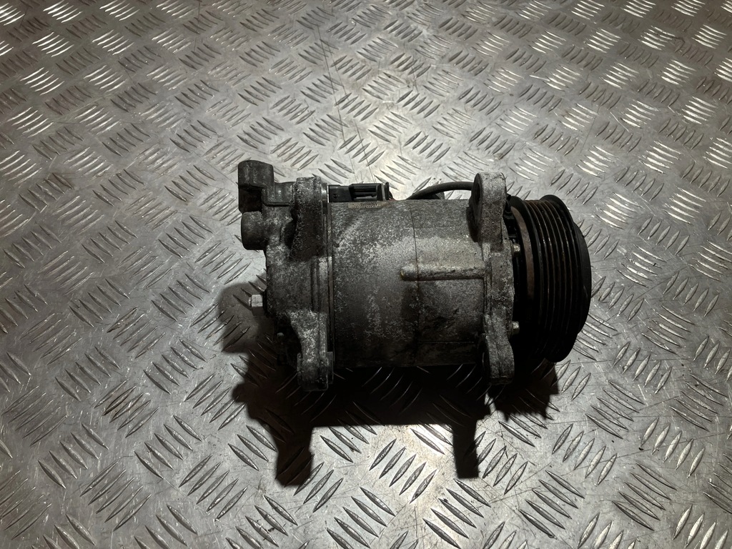 фото №1, Компресор кондиціонера bmw x1 f48