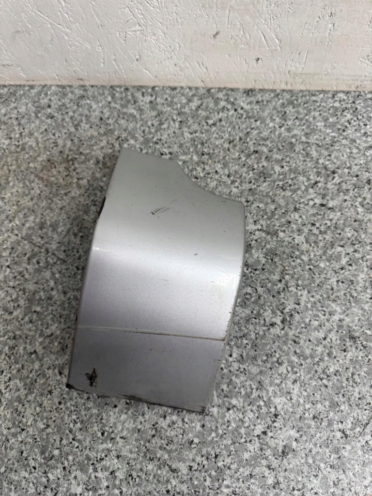 фото №4, Наконечник заглушка порог правая volvo v50 2004-2012