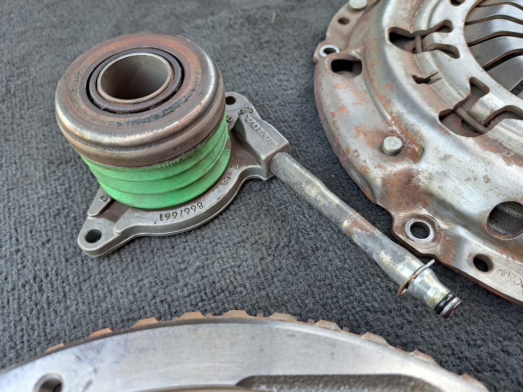 фото №9, Volvo v70 ii s60 i 2.0t сцепление колесо двухмассовый диск прижим цилиндр сцепления