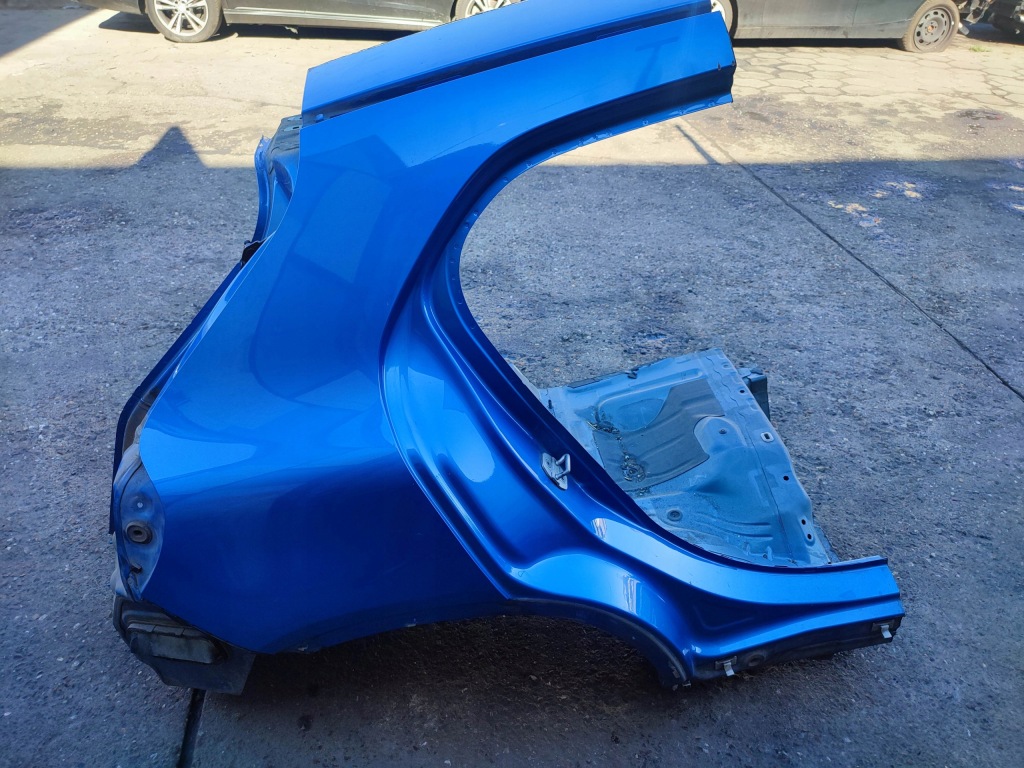 фото №1, Mercedes w156 gla задній правий крила чверть