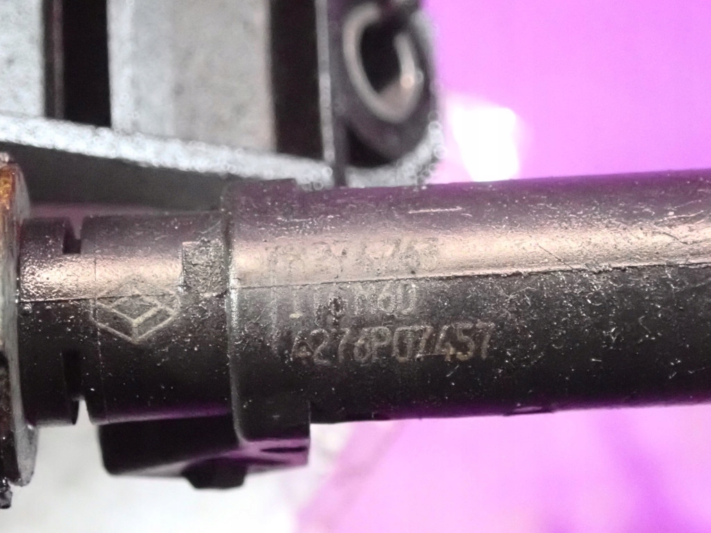 фото №14, Renault thalia i 02-06 1.4 75km молдинг впрыскная 7700274294