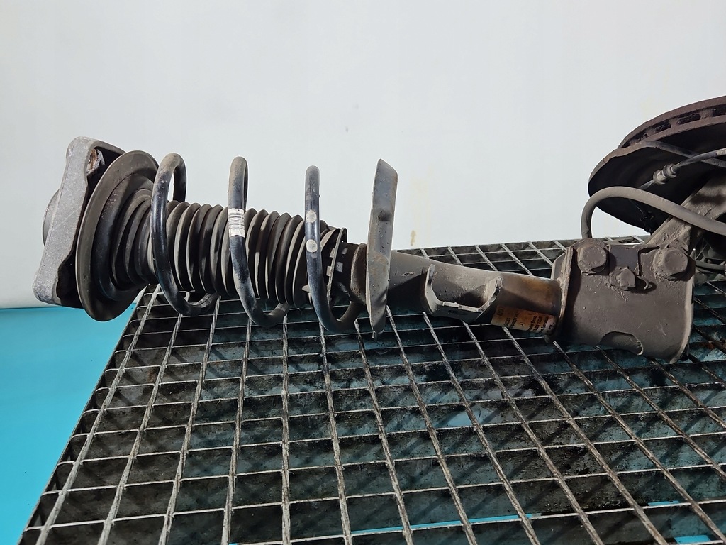 фото №1, Амортизатор перед лівий передній mercedes a w176