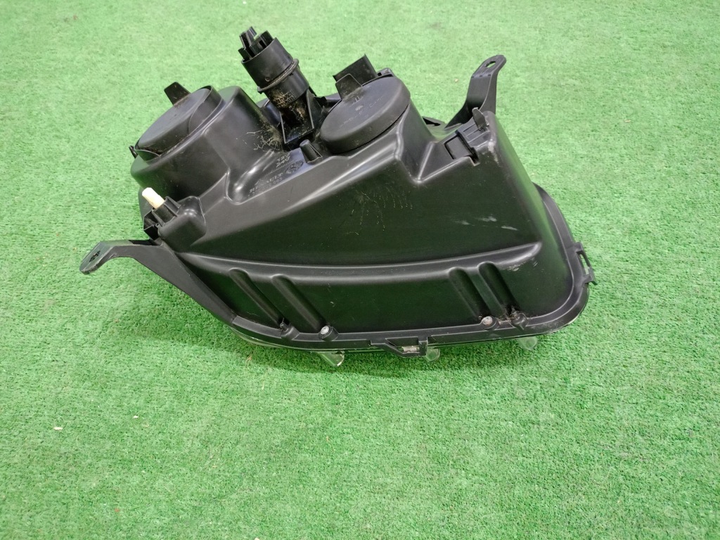 фото №6, Лампа перед левая dacia duster 260609877r