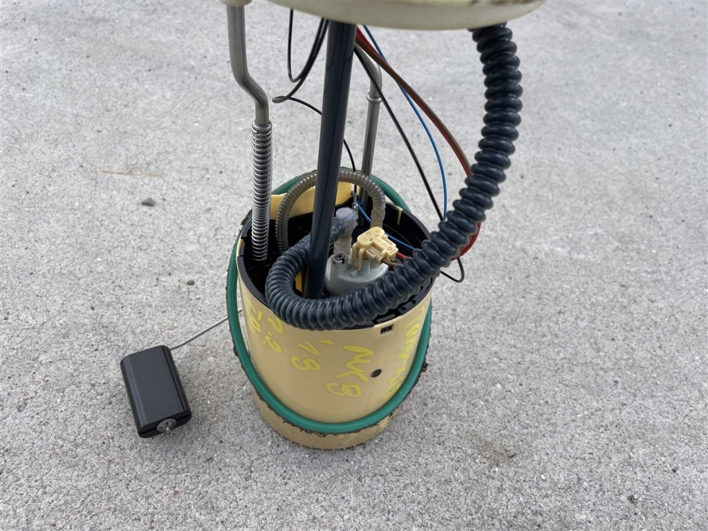 фото №7, Помпа топлива поплавок w бак 16-19r 2.0 ecoblue ford transit mk8 rwd