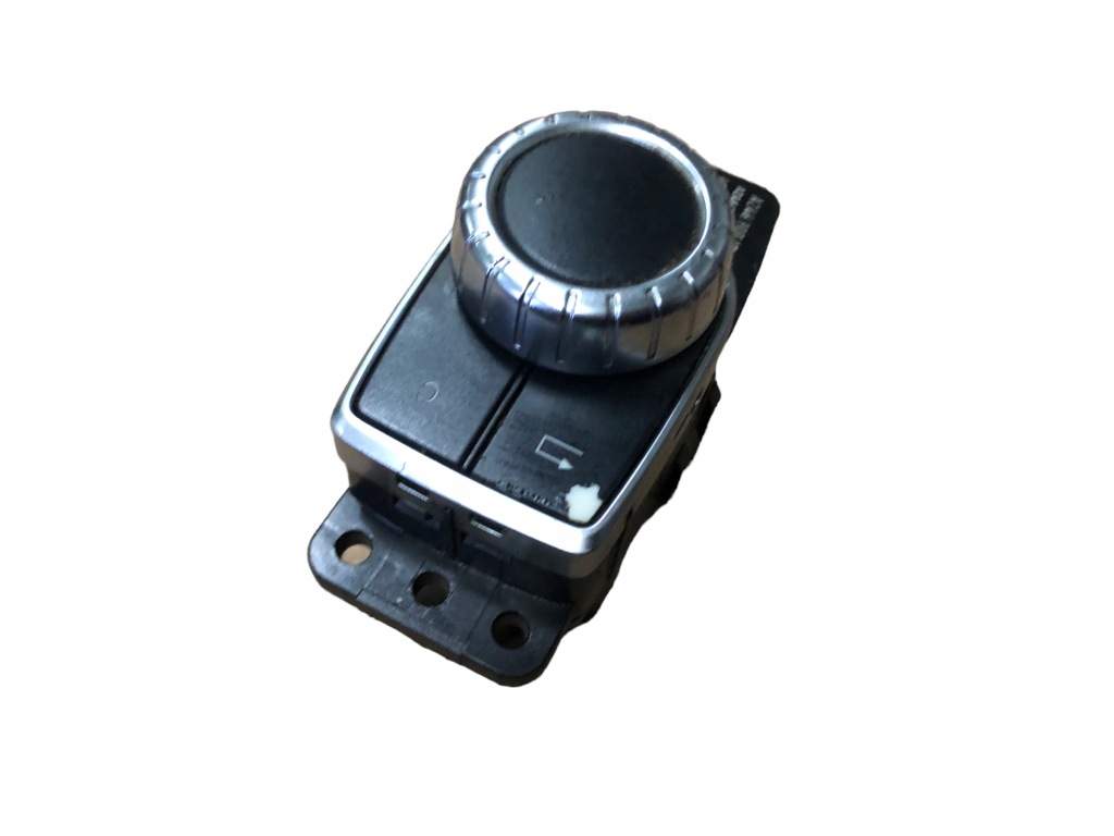 фото №1, Mercedes b w246 панель idrive a2469001309