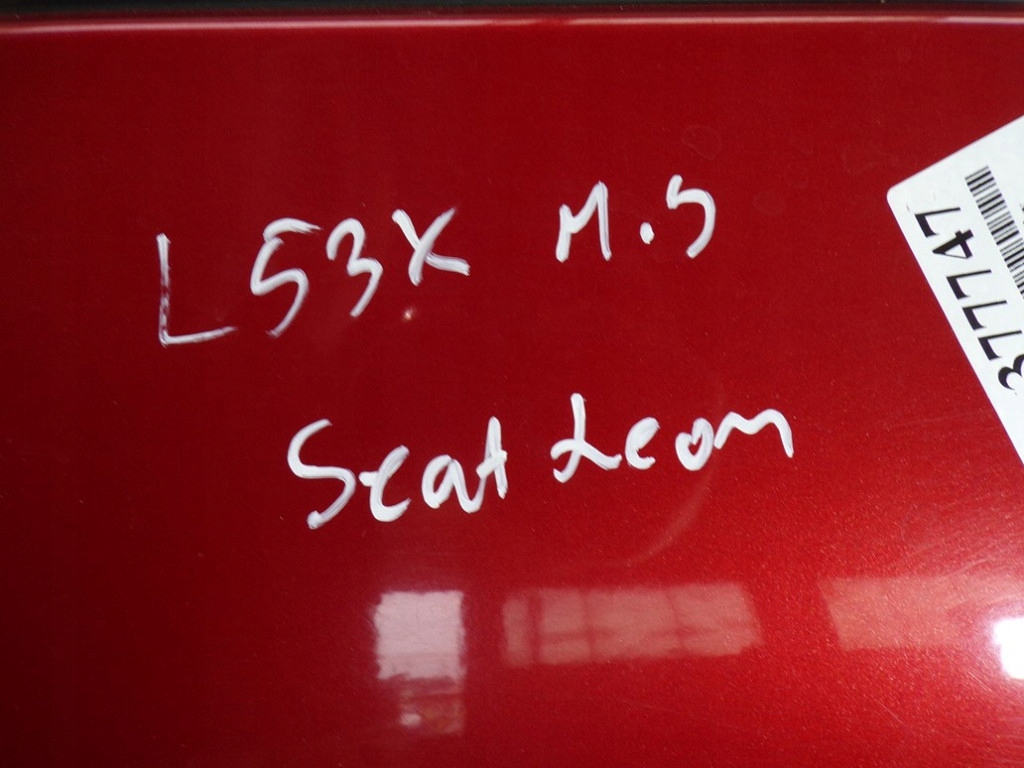 Seat leon 2 дверь левая задний задние с Разборки