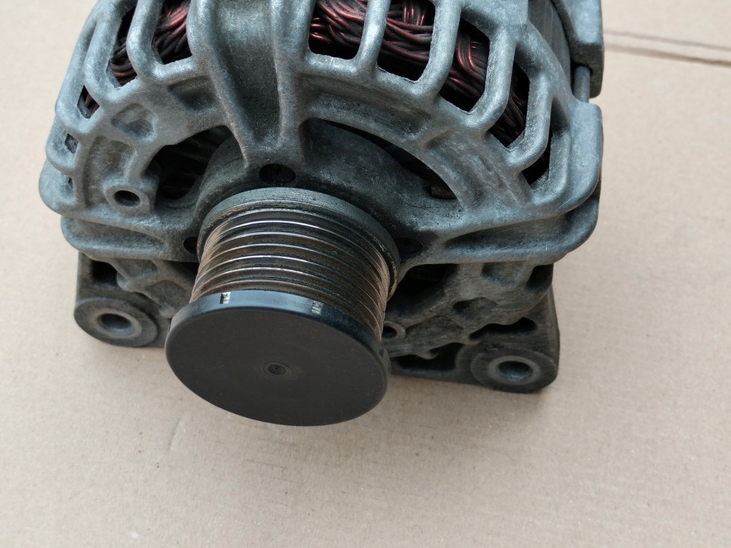 Nissan renault 1,2 генератор 150 a Доставка
