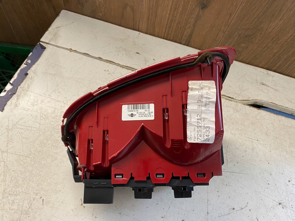 фото №10, Mini cooper r56 лампа правий задня 7255912