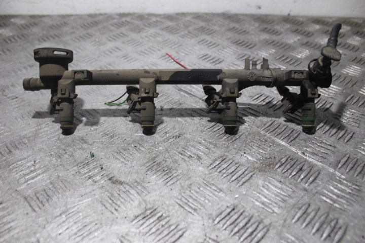 фото №1, Молдинг впрыскная renault laguna ii 1.8 16v