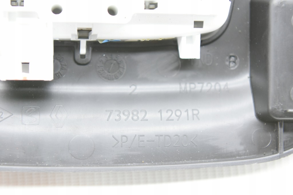 фото №3, Renault megane iv лампа потолочный освещение салона