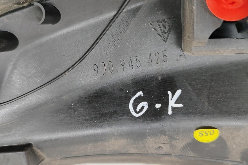 фото №6, Porsche taycan cross turismo задняя крышка багажника багажника левая сторона drip trim 9j