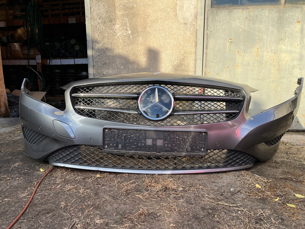 фото №1, 10 mercedes w176 p.lci бампер передній перед 6xpdc