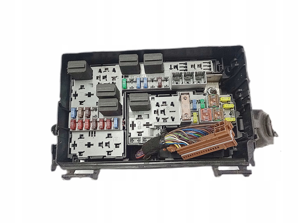 фото №1, Opel коробка предохранителей 13292736 europa