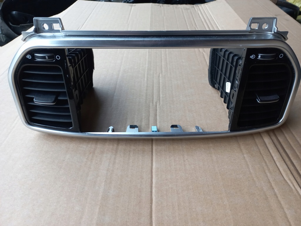 фото №1, Kia sportage iv lift решётка рамка навигации