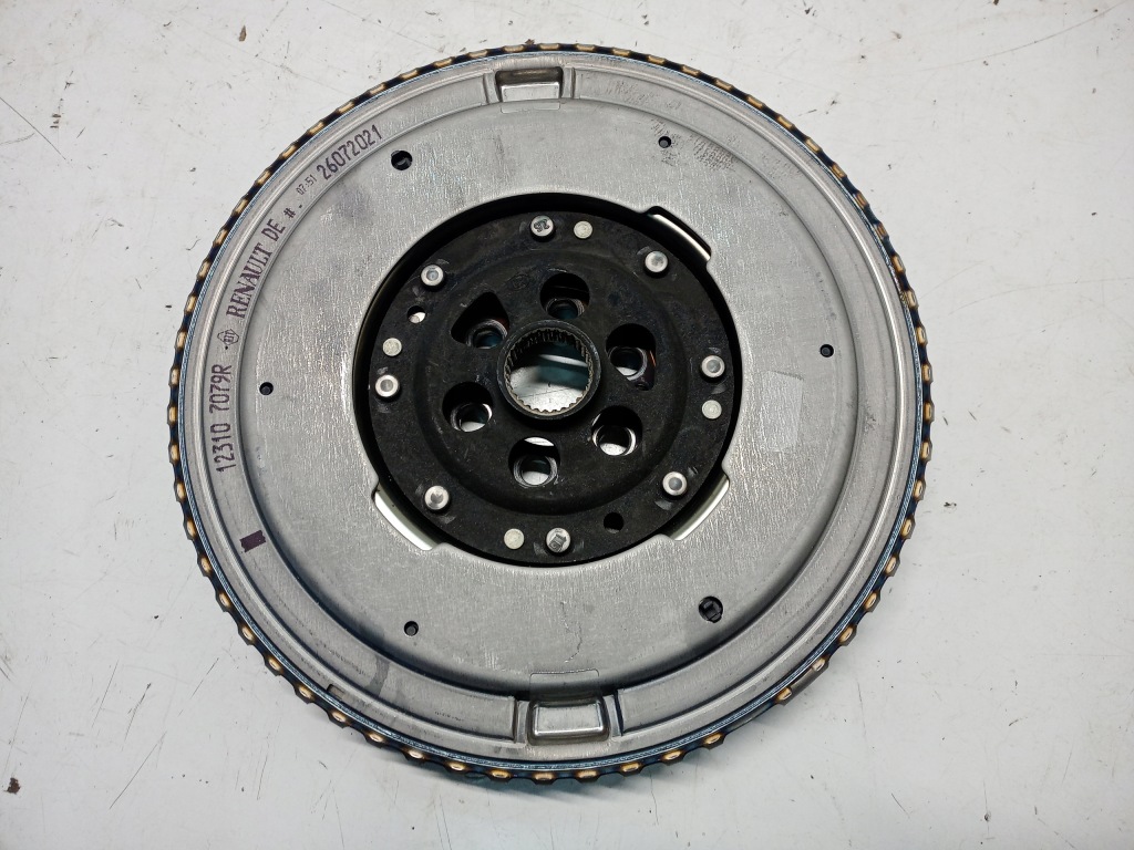 фото №1, Сцепление колесо двухмассовый renault arkana 1.3 tce 123107079r