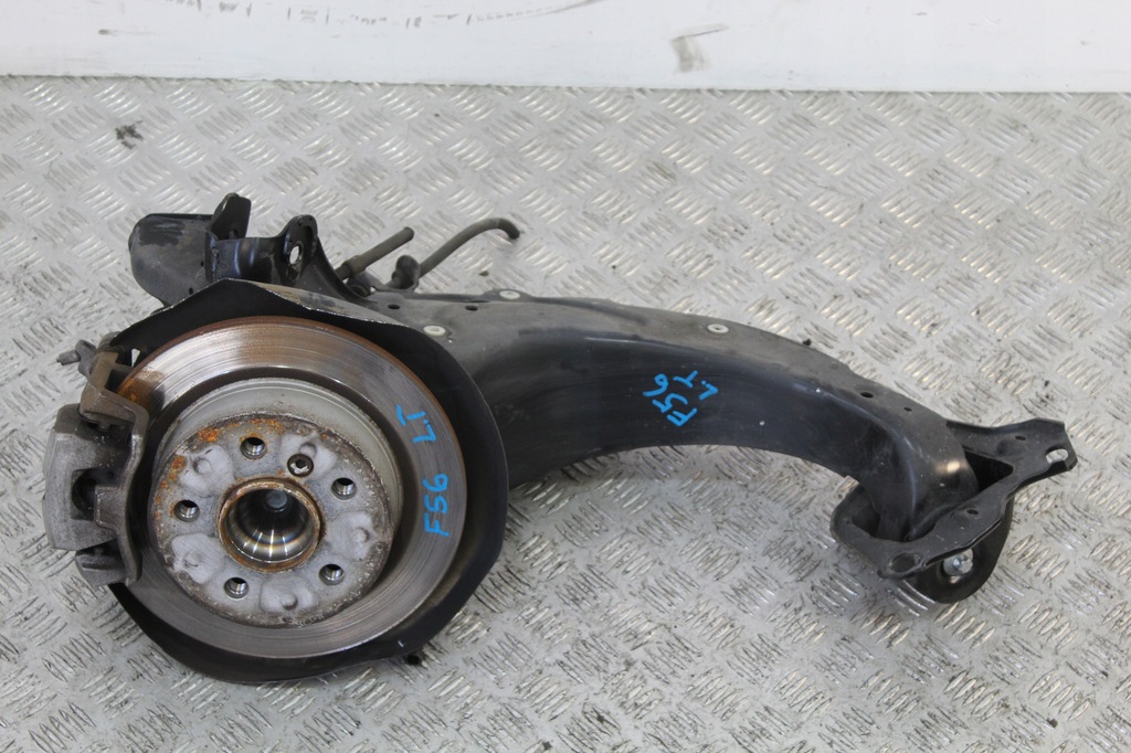 фото №1, Поворотний кулак лівий задня mini cooper f56