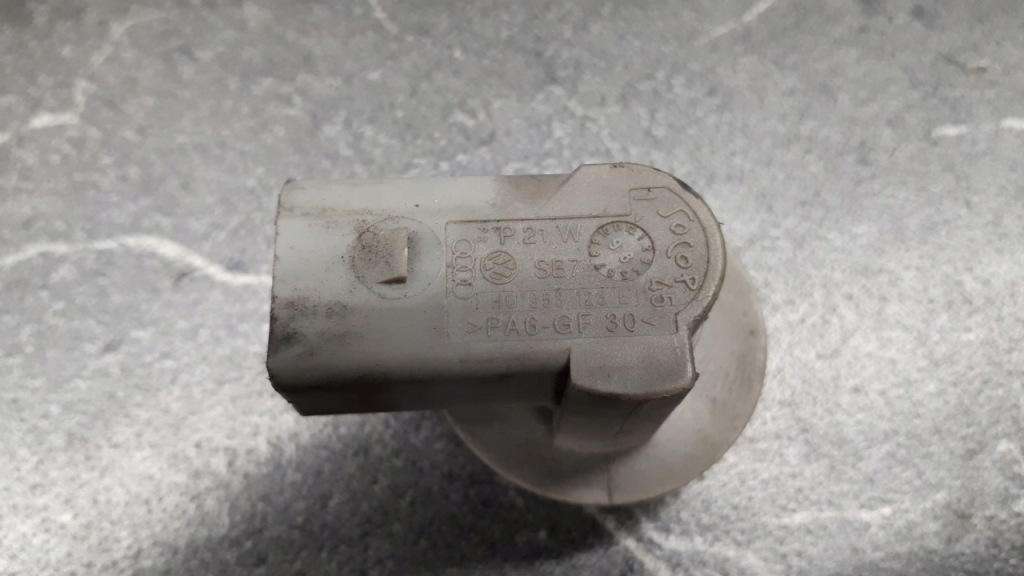 фото №1, 1h0953123e цоколь лампочка vw new beetle