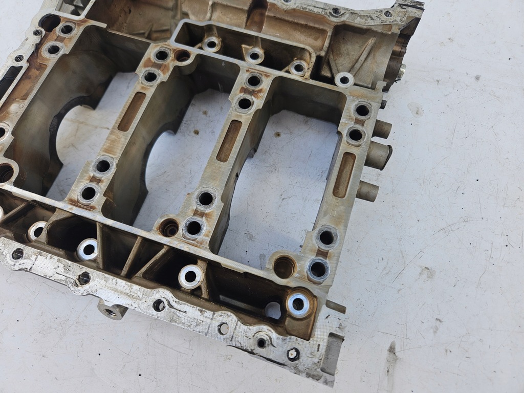 фото №10, Нижний блок полублок двигателя двигателя 3.0 tfsi 3.0t audi a6 a7 c7 4g cgx 06e103032ap