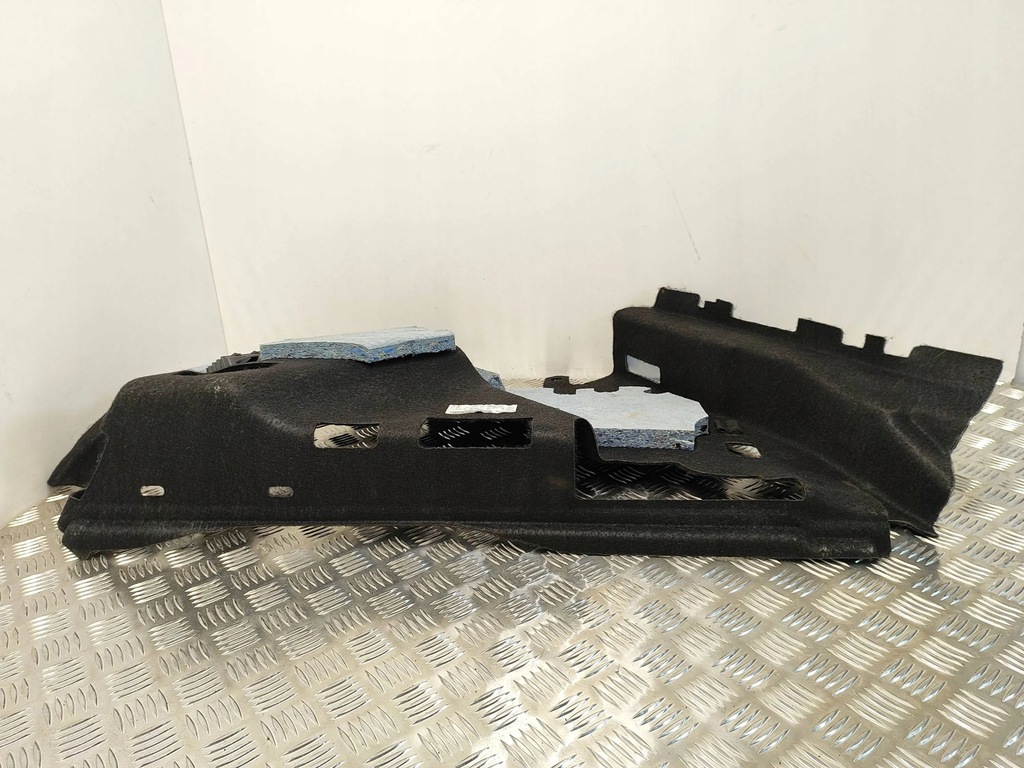 фото №8, Citroen ds7 crossback 2018 задняя сторона правая обшивка / обивка / багажника