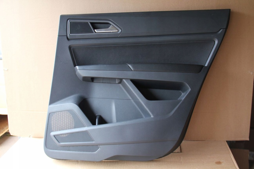 фото №1, Обшивка обивка дверь правый задняя vw atlas материал