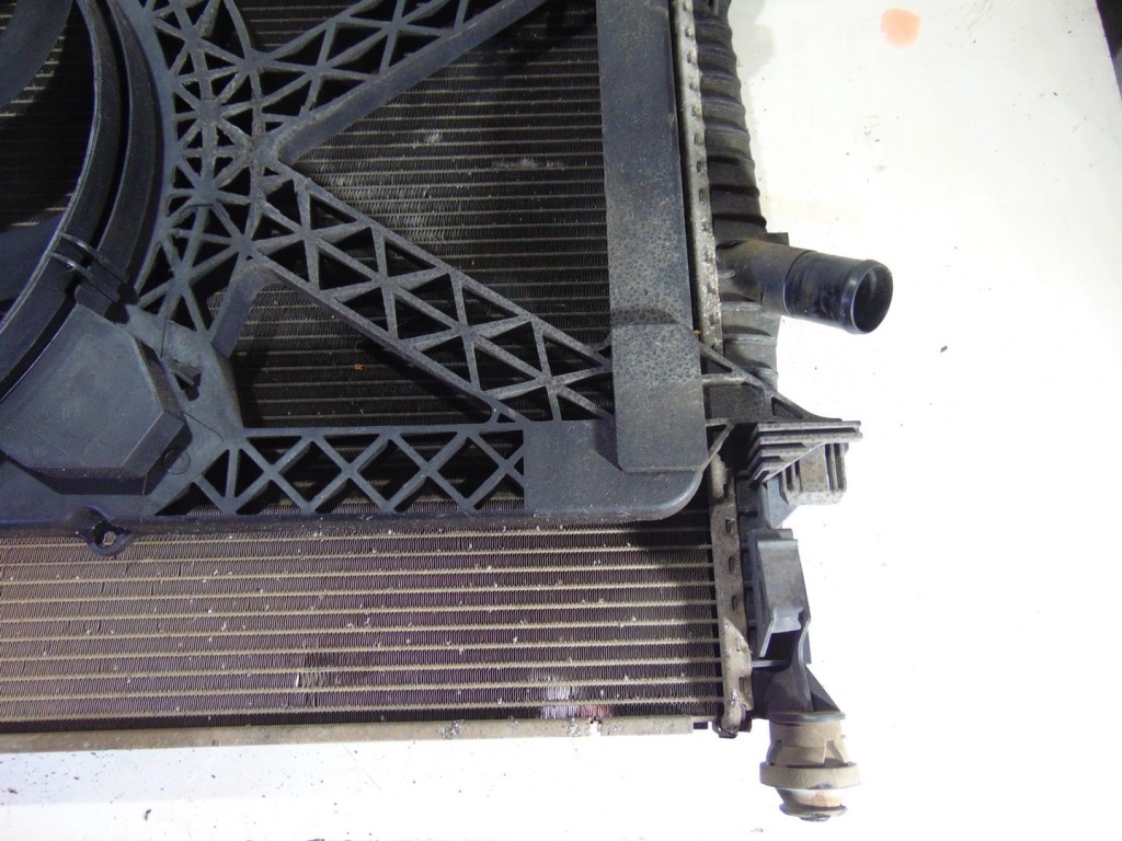 Радіатор води вентилятор transit mk7 2.2 в Україні