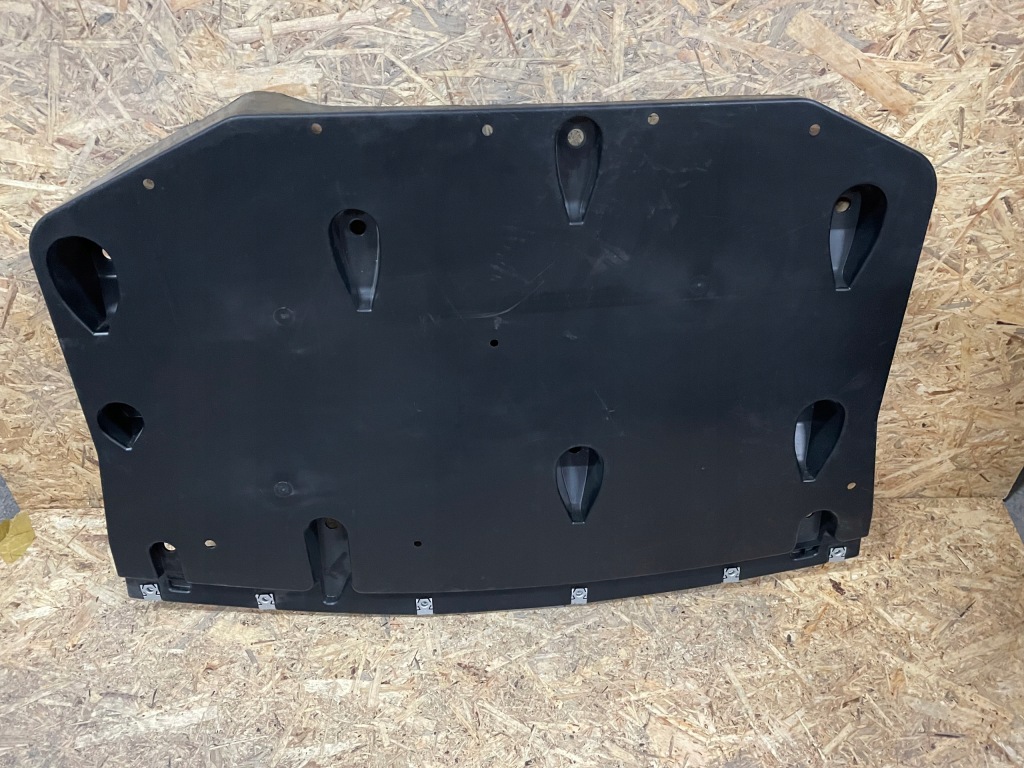 фото №1, Maserati quattroporte захист підвіска плита nowa oryg. 670031359