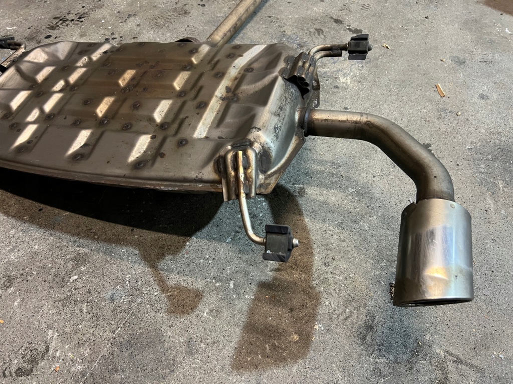 фото №4, Mazda 6 gl гасник 2.0 бензин rok 2021