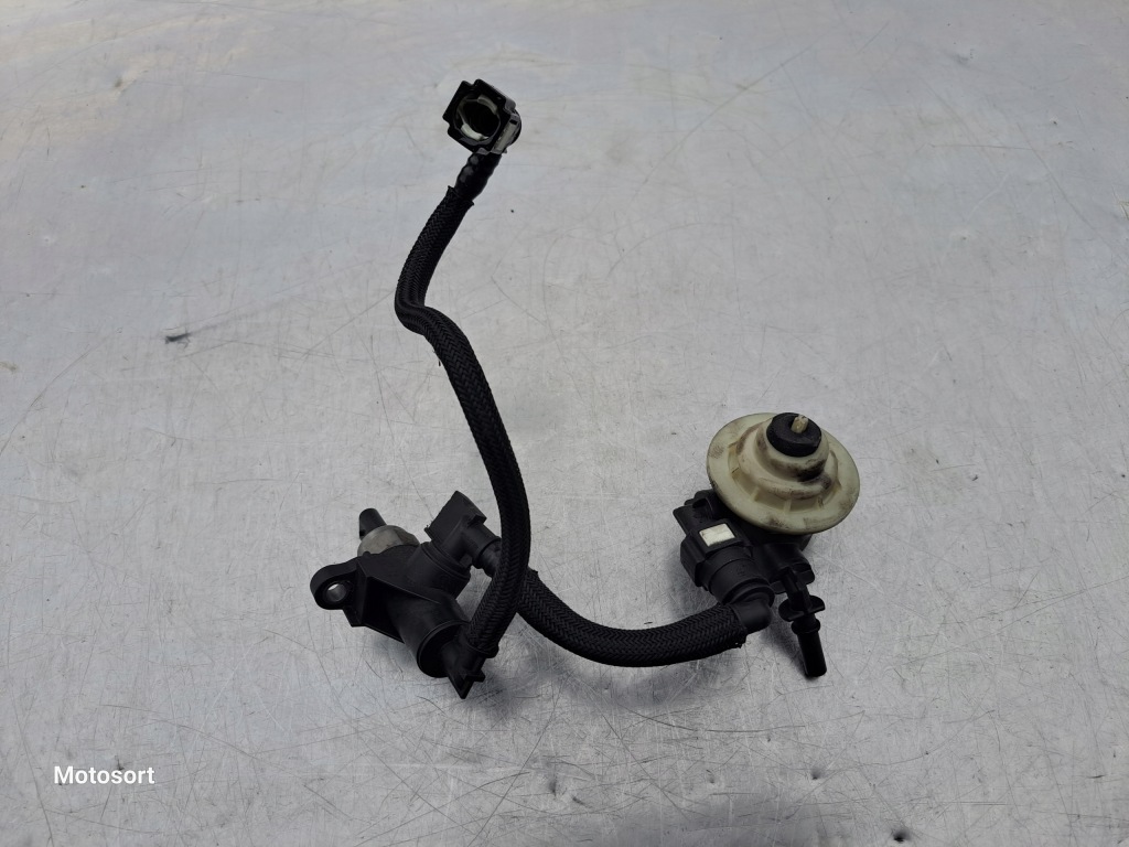 Купить Citroen rifter 1,5hdi шланг топливный датчик 9828711180