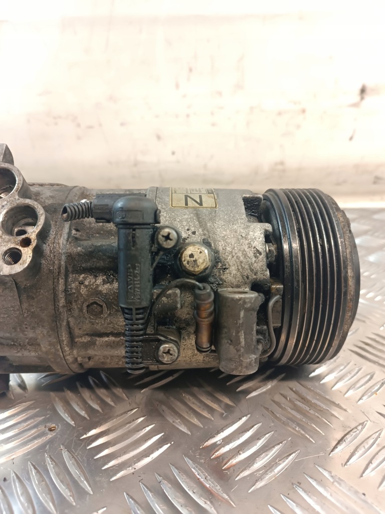 Компресор кондиціонера bmw e46 valvetronic 316i 2004r Зі Шроту