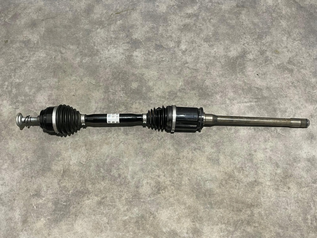 фото №1, Bmw x4 g02 x3 g01 приводной вал półośka левая 8643184 12km!