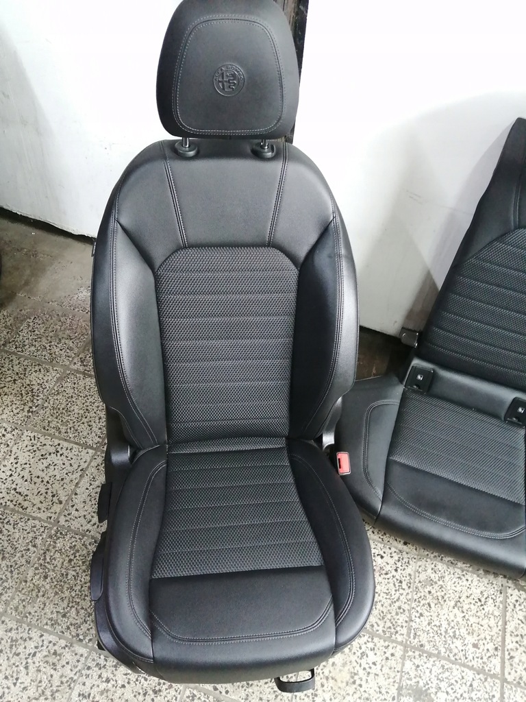 фото №12, Alfa romeo stelvio 2019 салон сиденье сиденья обшивки заднее сиденье кожа ładne