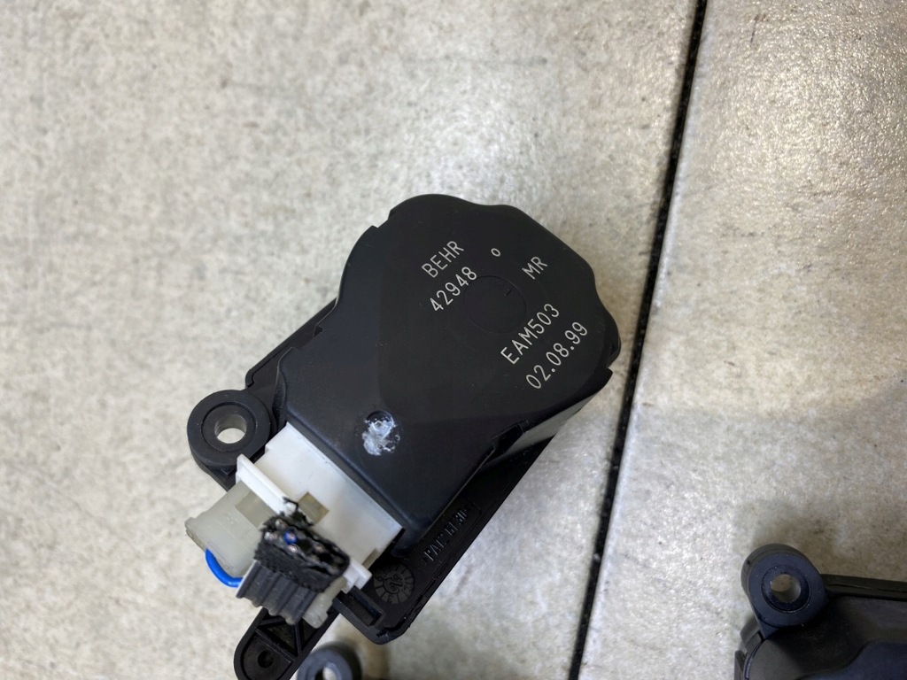 фото №7, Моторчик отопителя 38249 volvo s80 i 98-06