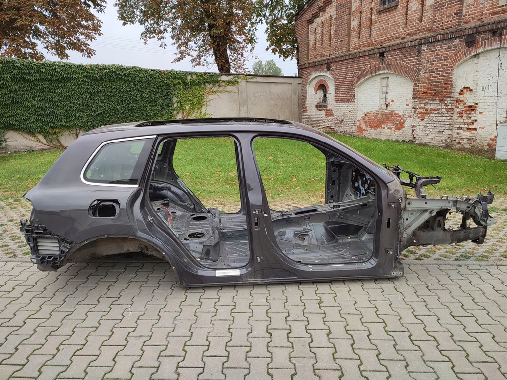 фото №1, Vw touareg 7p чверть задня права lr7m