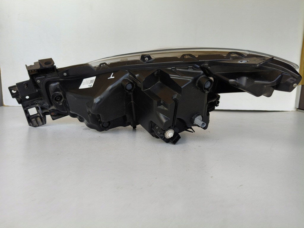 Фара правый  фара mazda 3 16- рестайлинг  full led в Украине