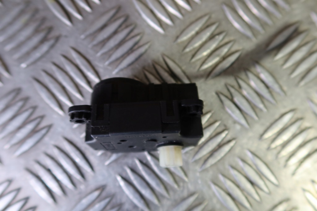 фото №10, Моторчик регулировки обдув megane iii n1019800ge