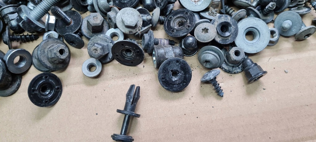 фото №5, A6 c8 4k болты винтики гайки крыльев бампер перед lz7s a7 4k