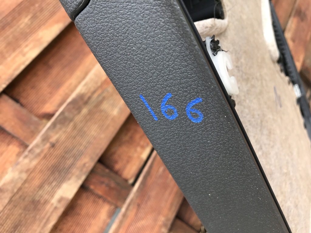 фото №6, Обшивка двері лівий задня vw tiguan 5n0867211