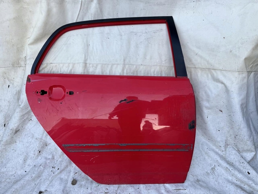 фото №1, Двері праве задня toyota corolla e12 07 5d hb