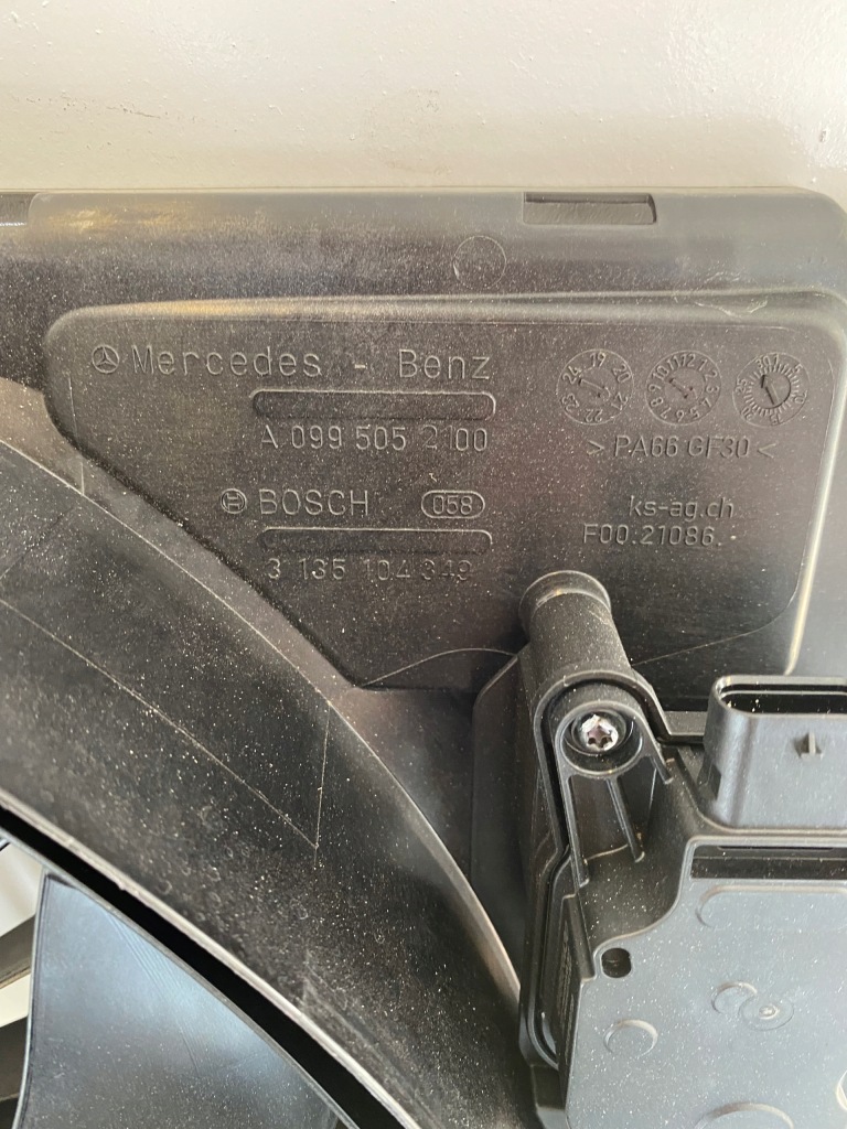 Вентилятор радиатора mercedes glc a0995052100 с Разборки